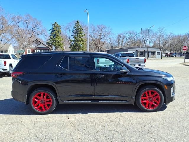 Used 2022 Chevrolet Traverse Premier with VIN 1GNEVKKW5NJ156273 for sale in Litchfield, Minnesota
