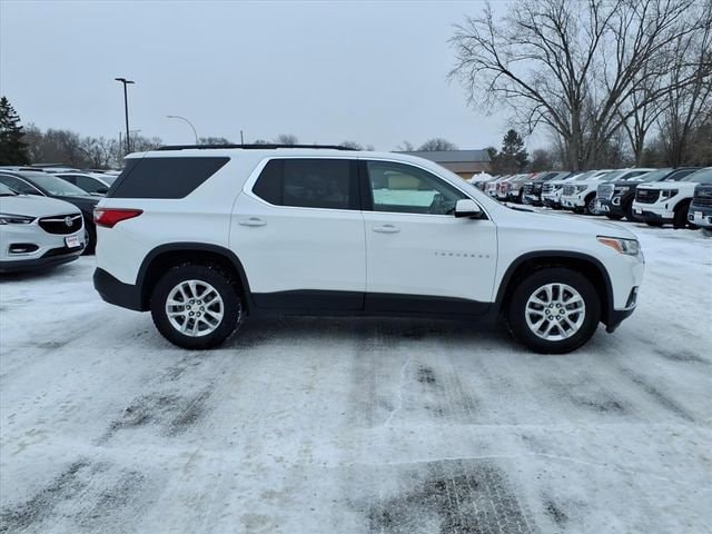 Used 2019 Chevrolet Traverse 3LT with VIN 1GNEVHKW9KJ153746 for sale in Litchfield, Minnesota
