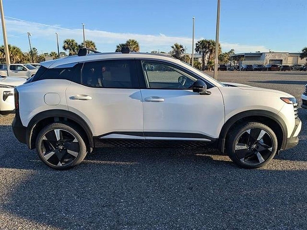 New 2026 Nissan Kicks SR