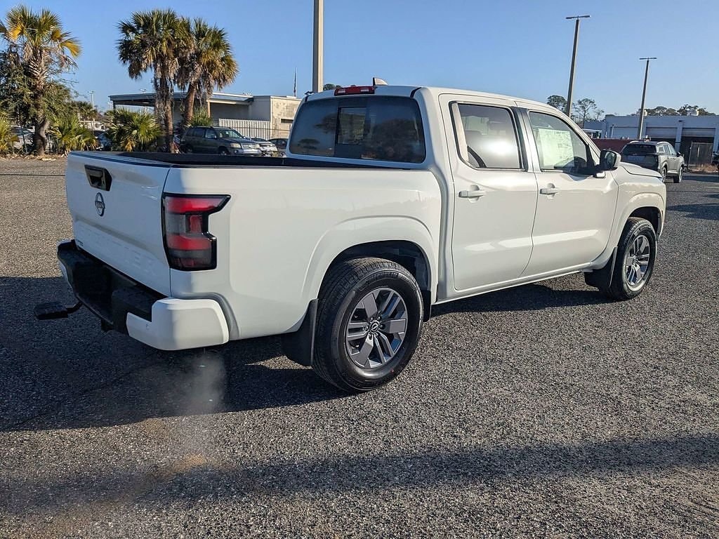 New 2026 Nissan Frontier Crew Cab SV 4x2