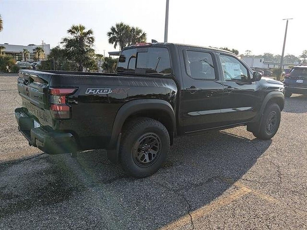 New 2026 Nissan Frontier Crew Cab PRO-4X 4x4