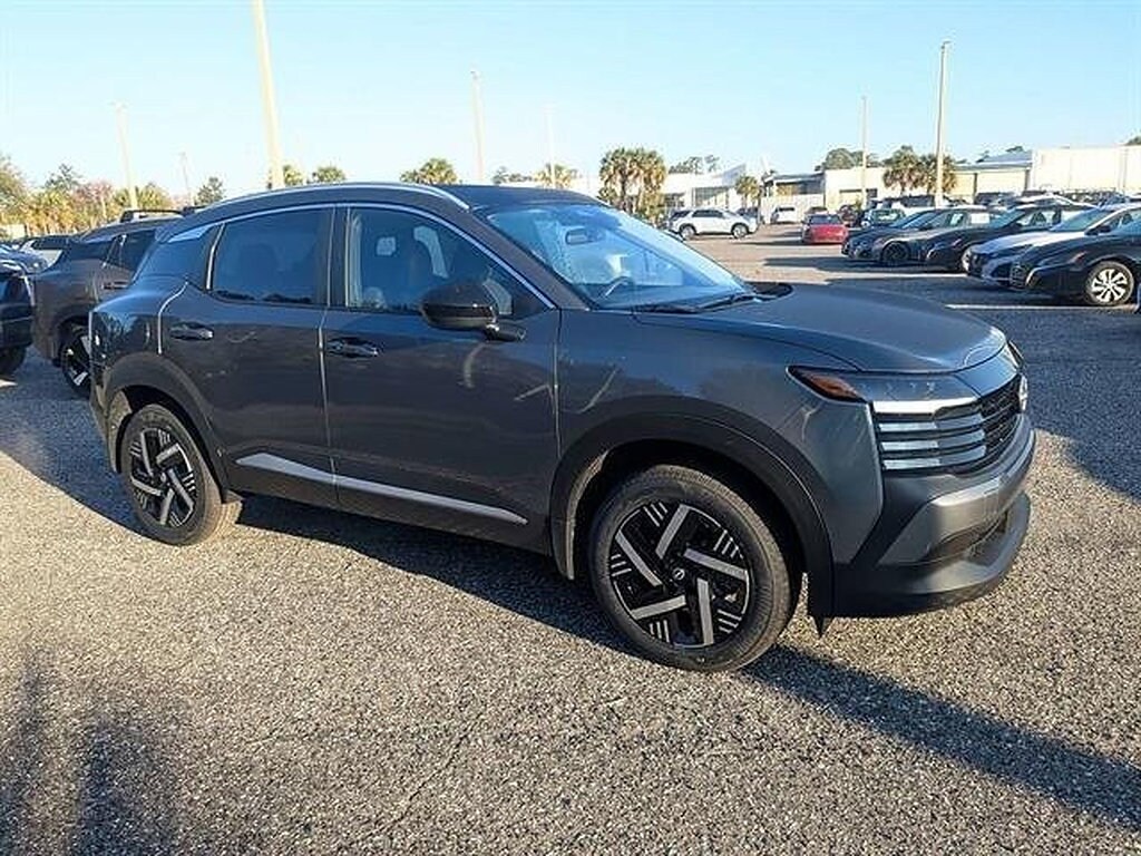 New 2026 Nissan Kicks SV