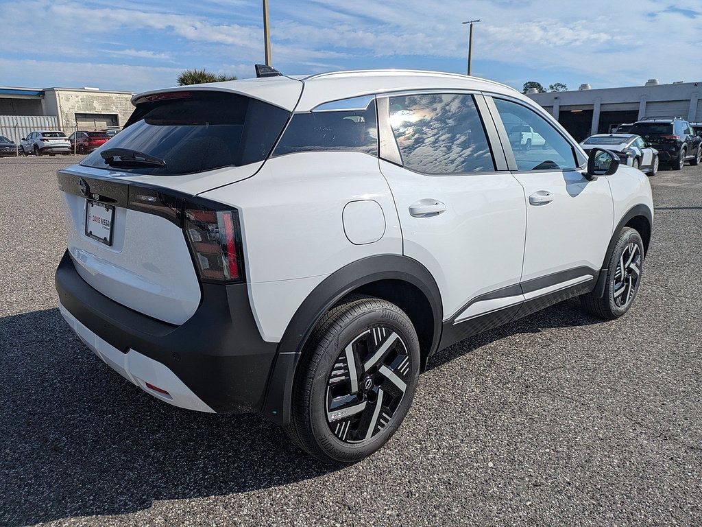 New 2026 Nissan Kicks SV