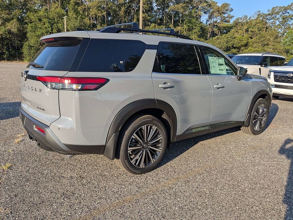 New 2026 Nissan Pathfinder Platinum