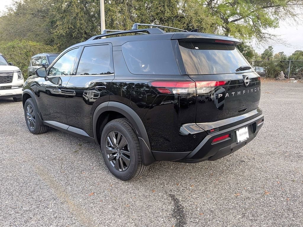 New 2026 Nissan Pathfinder SV