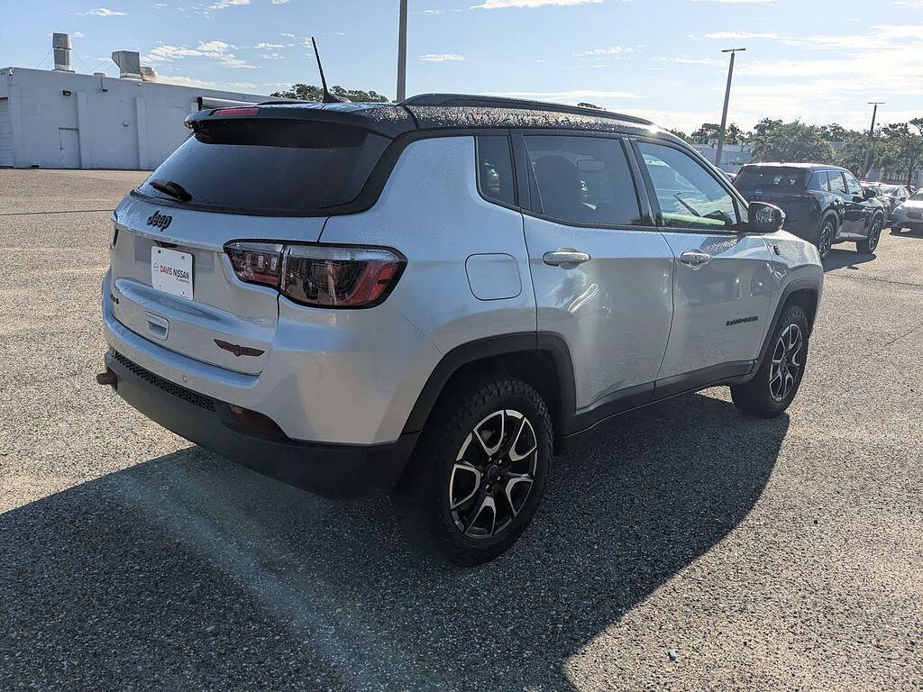Used 2025 Jeep Compass Trailhawk