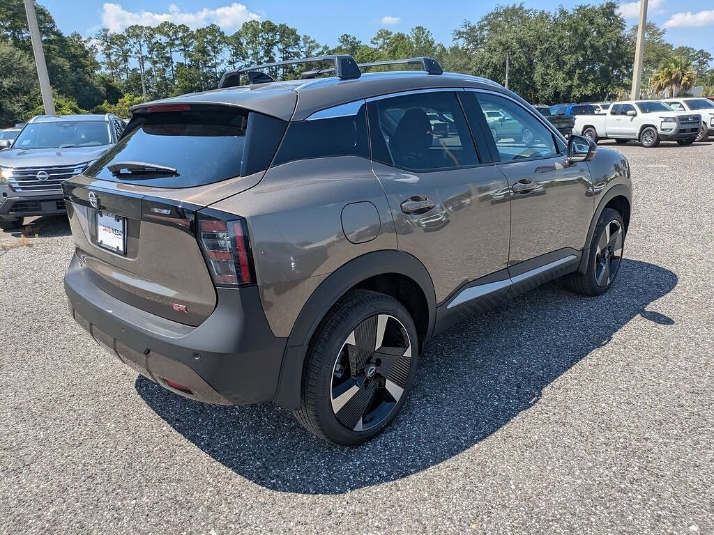 New 2026 Nissan Kicks SR