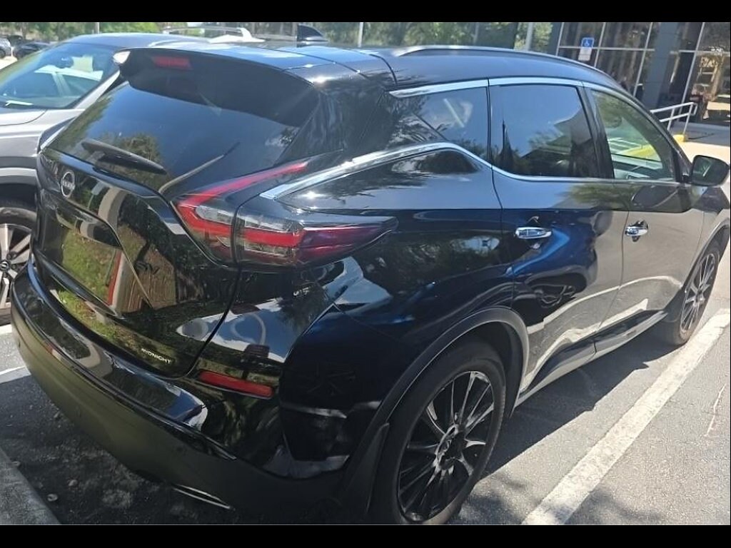 Used 2024 Nissan Murano SV