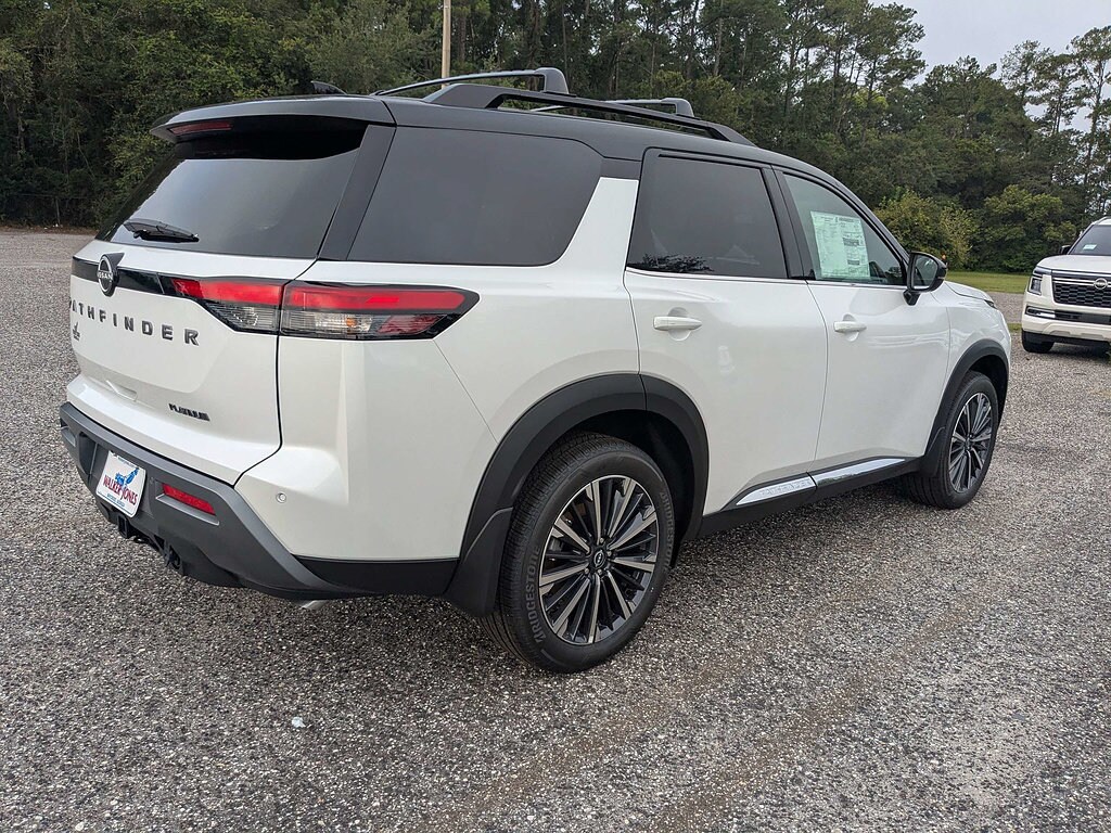 New 2026 Nissan Pathfinder Platinum