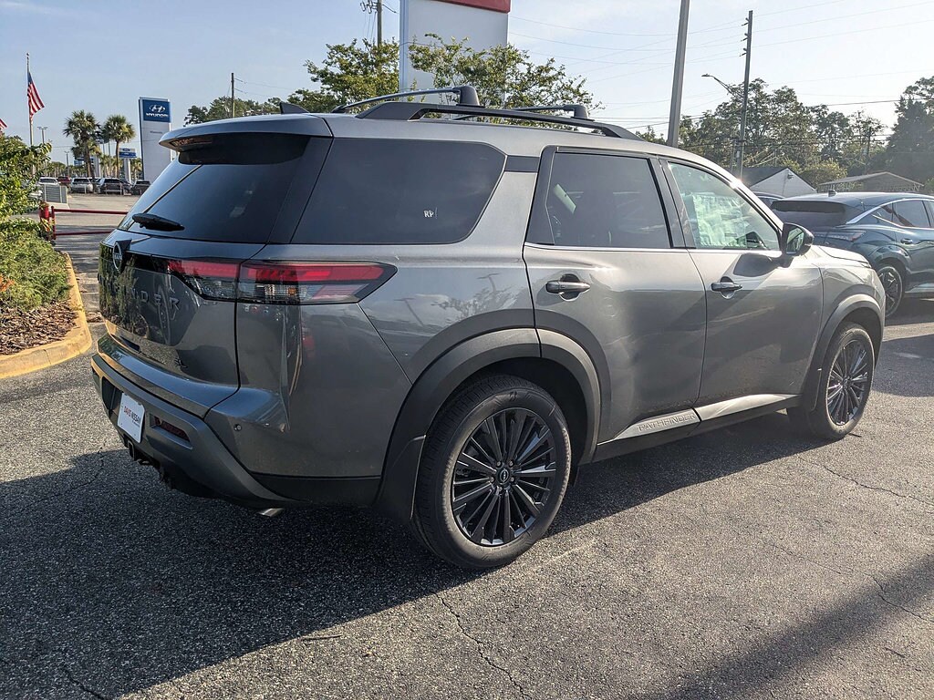 New 2026 Nissan Pathfinder SL