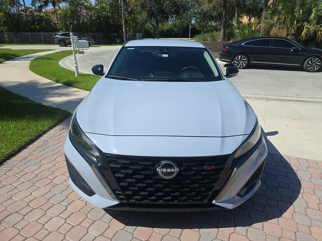 Used 2023 Nissan Altima 2.5 SR