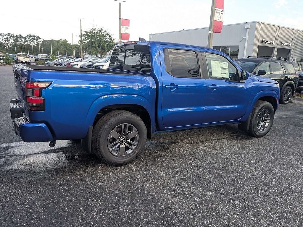 New 2026 Nissan Frontier Crew Cab SV 4x2