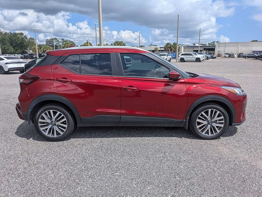 Used 2024 Nissan Kicks SV