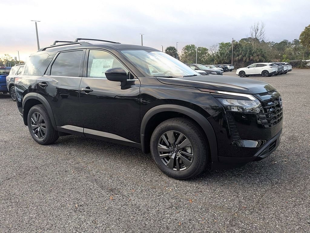 New 2026 Nissan Pathfinder SV