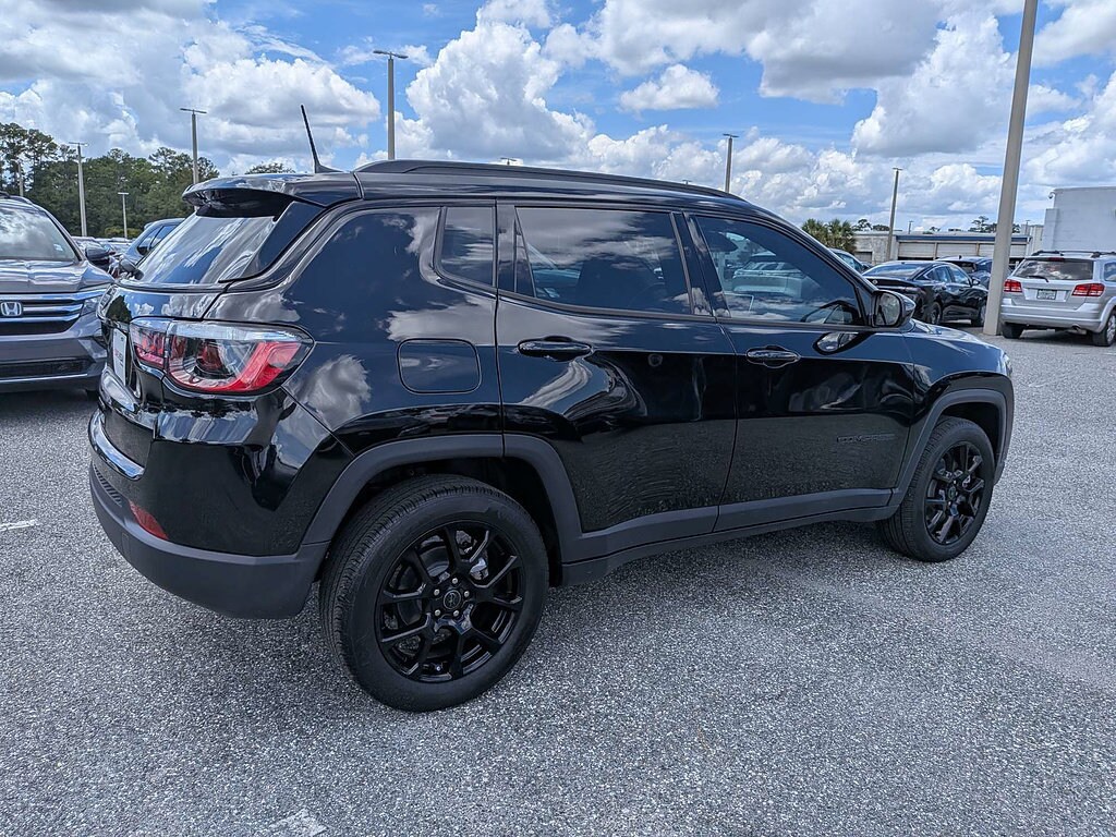 Used 2026 Jeep Compass Latitude Altitude