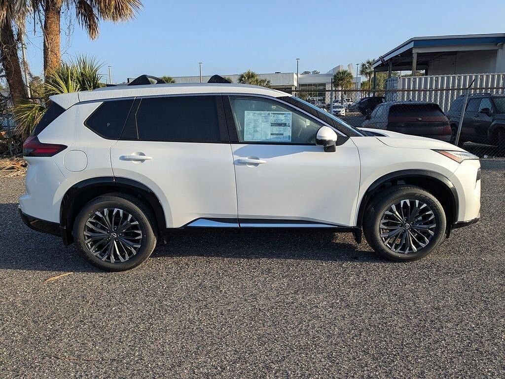 New 2026 Nissan Rogue Platinum