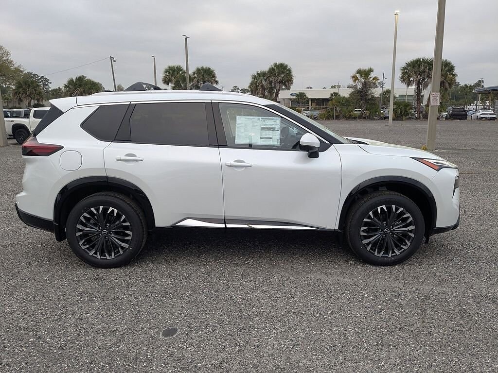 New 2026 Nissan Rogue Platinum