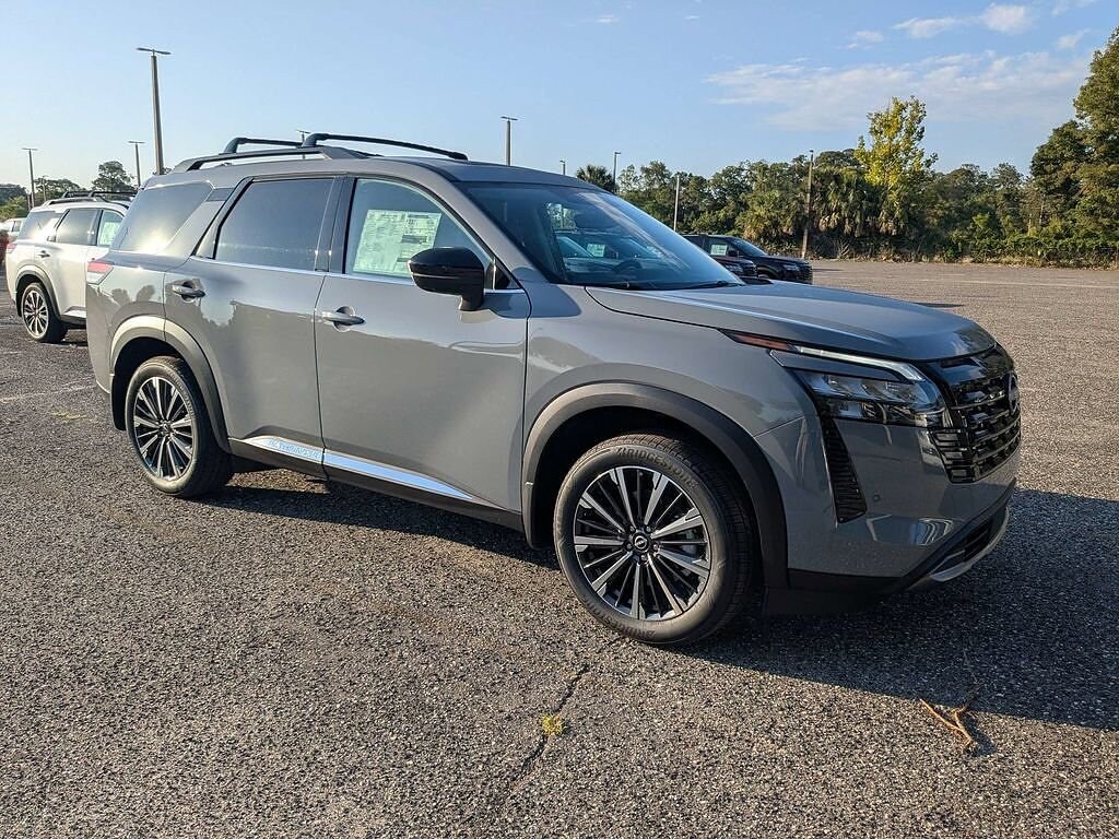 New 2026 Nissan Pathfinder Platinum