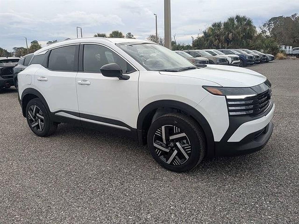 New 2026 Nissan Kicks SV