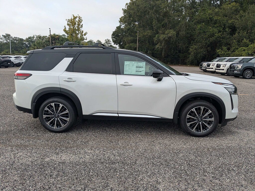 New 2026 Nissan Pathfinder Platinum