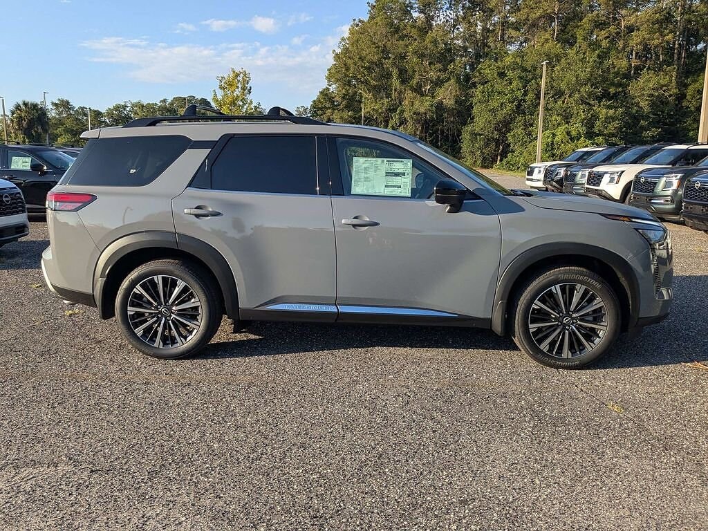 New 2026 Nissan Pathfinder Platinum