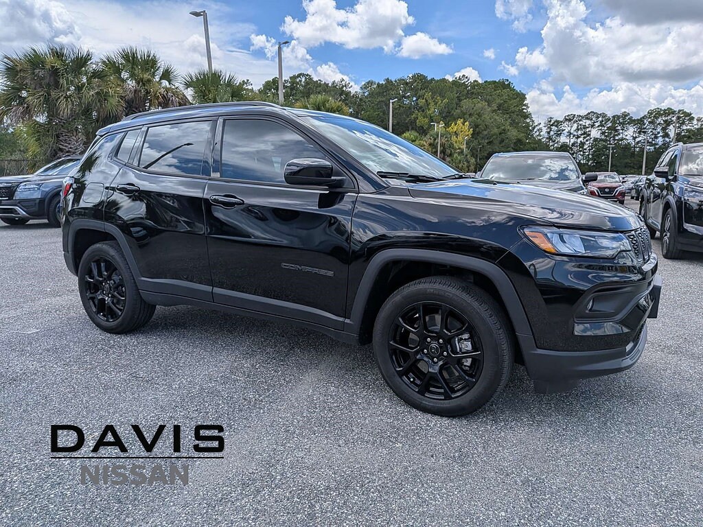 Used 2026 Jeep Compass Latitude Altitude
