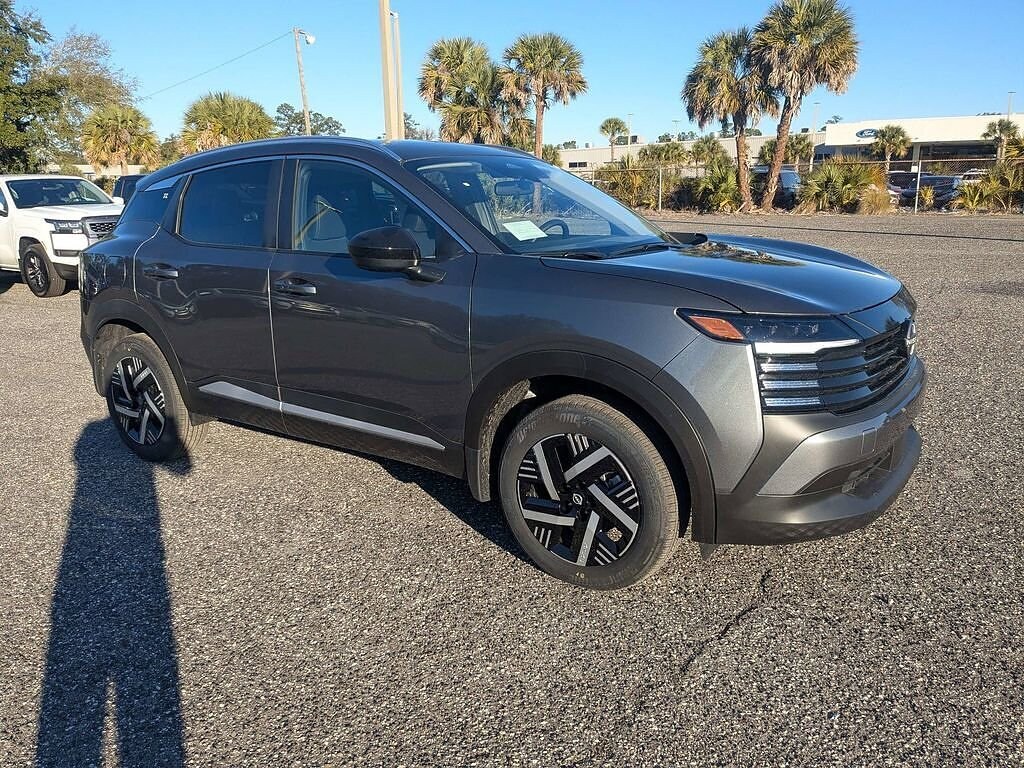 New 2026 Nissan Kicks SV