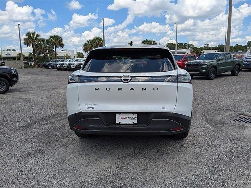 New 2025 Nissan Murano SL