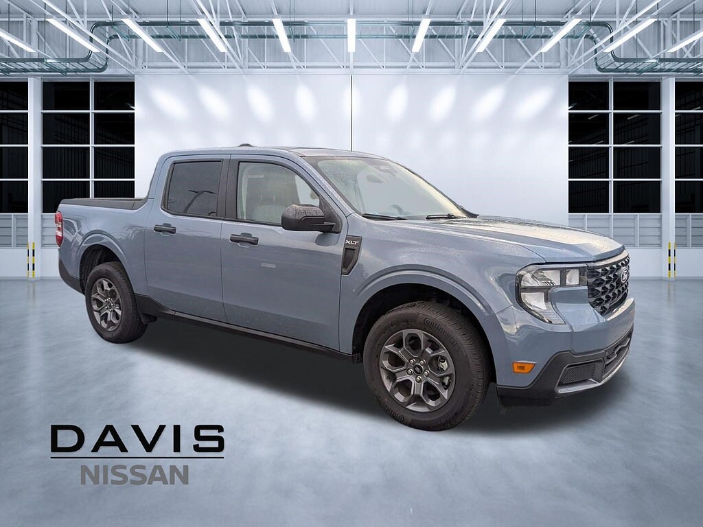 Used 2025 Ford Maverick XLT