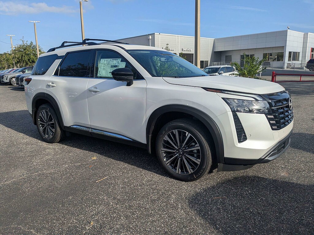 New 2026 Nissan Pathfinder Platinum