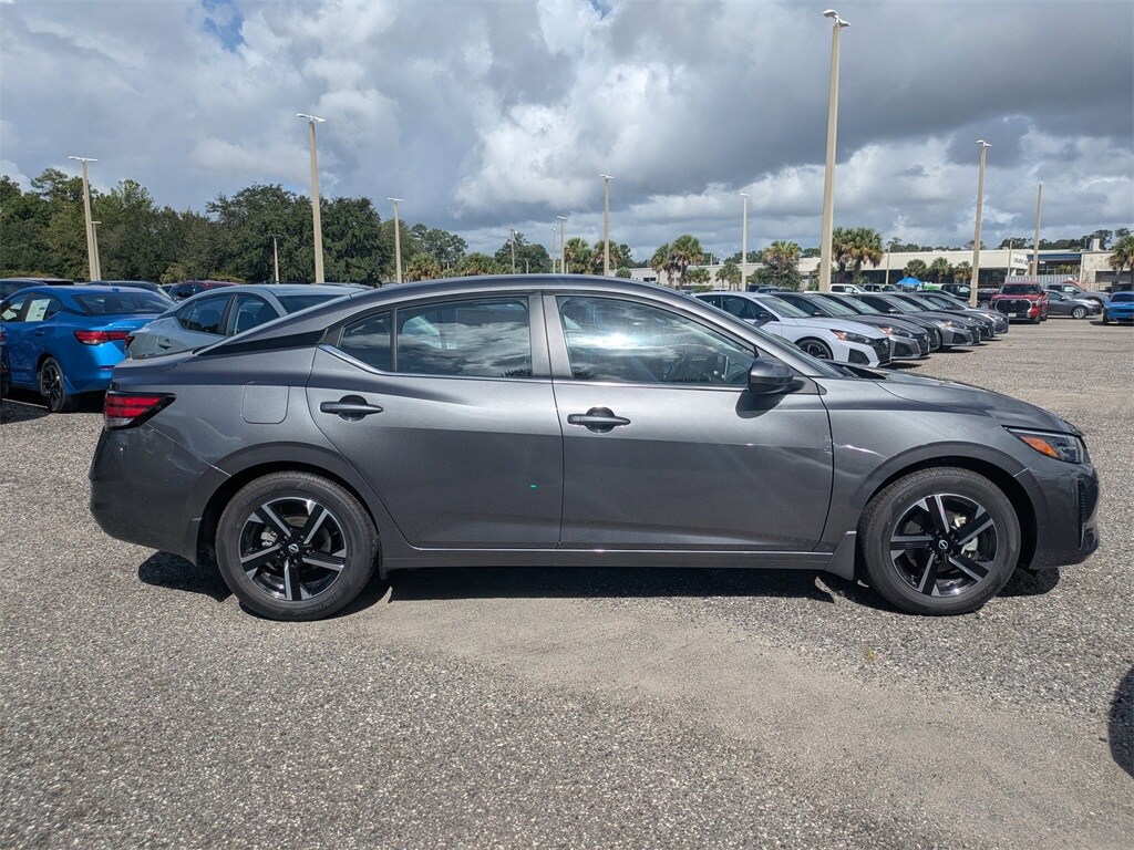 2025 Nissan Sentra SV photo 2