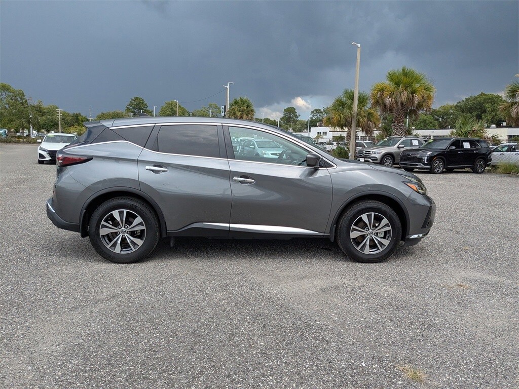 2022 Nissan Murano S photo 2