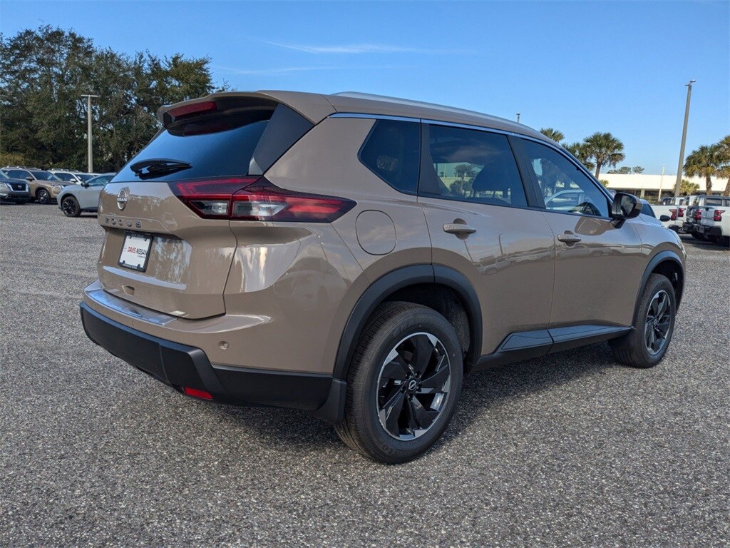 2025 Nissan Rogue SV photo 4