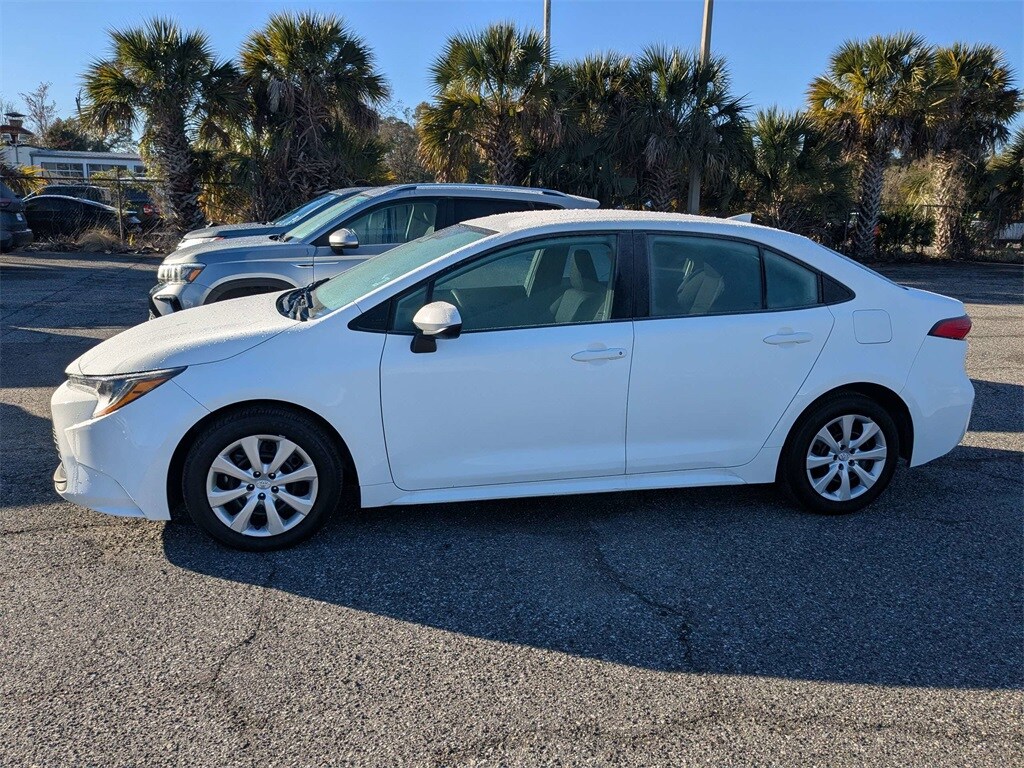 Used 2025 Toyota Corolla LE Sedan