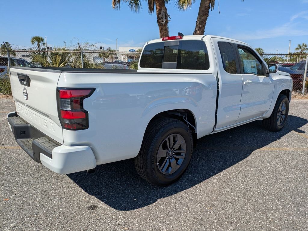 New 2025 Nissan Frontier SV Truck King Cab