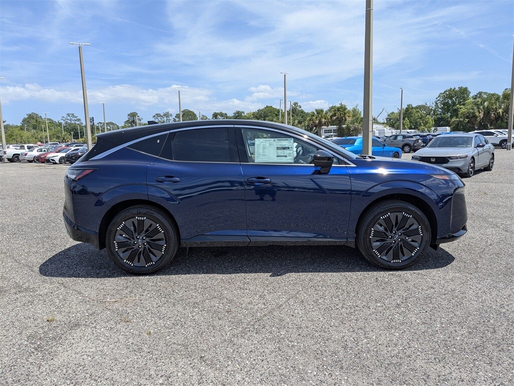 2025 Nissan Murano Platinum photo 3