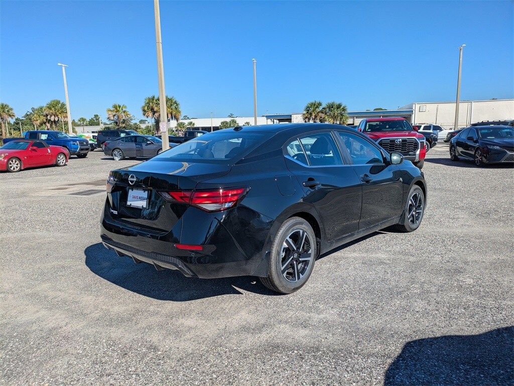 2025 Nissan Sentra SV photo 3