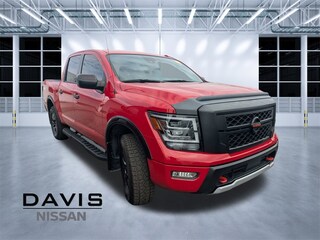 2021 Nissan Titan PRO-4X Truck Crew Cab