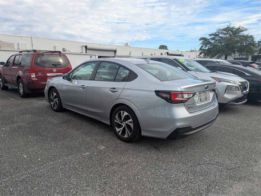 2023 Subaru Legacy Premium photo 3