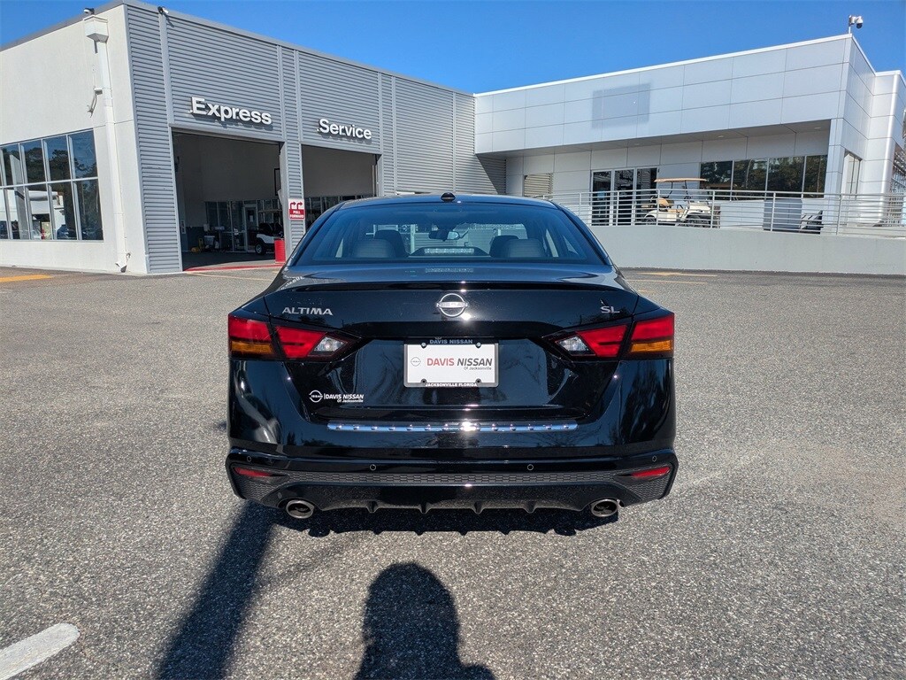 Used 2023 Nissan Altima 2.5 SL Sedan