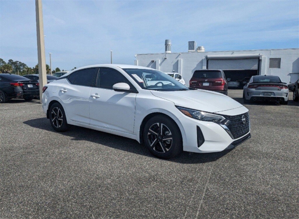 2025 Nissan Sentra SV photo 2