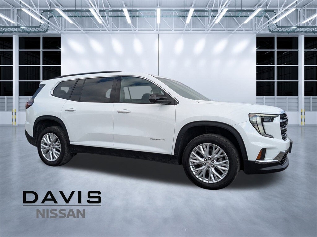 Used 2024 GMC Acadia Elevation SUV