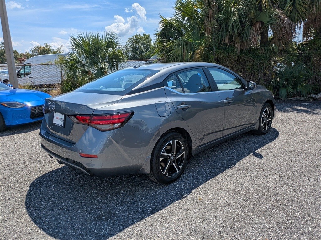 2025 Nissan Sentra SV photo 3