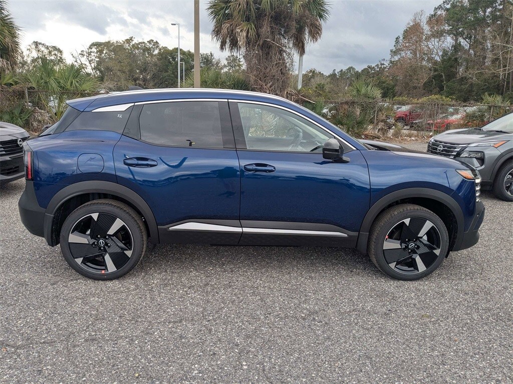 New 2026 Nissan Kicks SR SUV