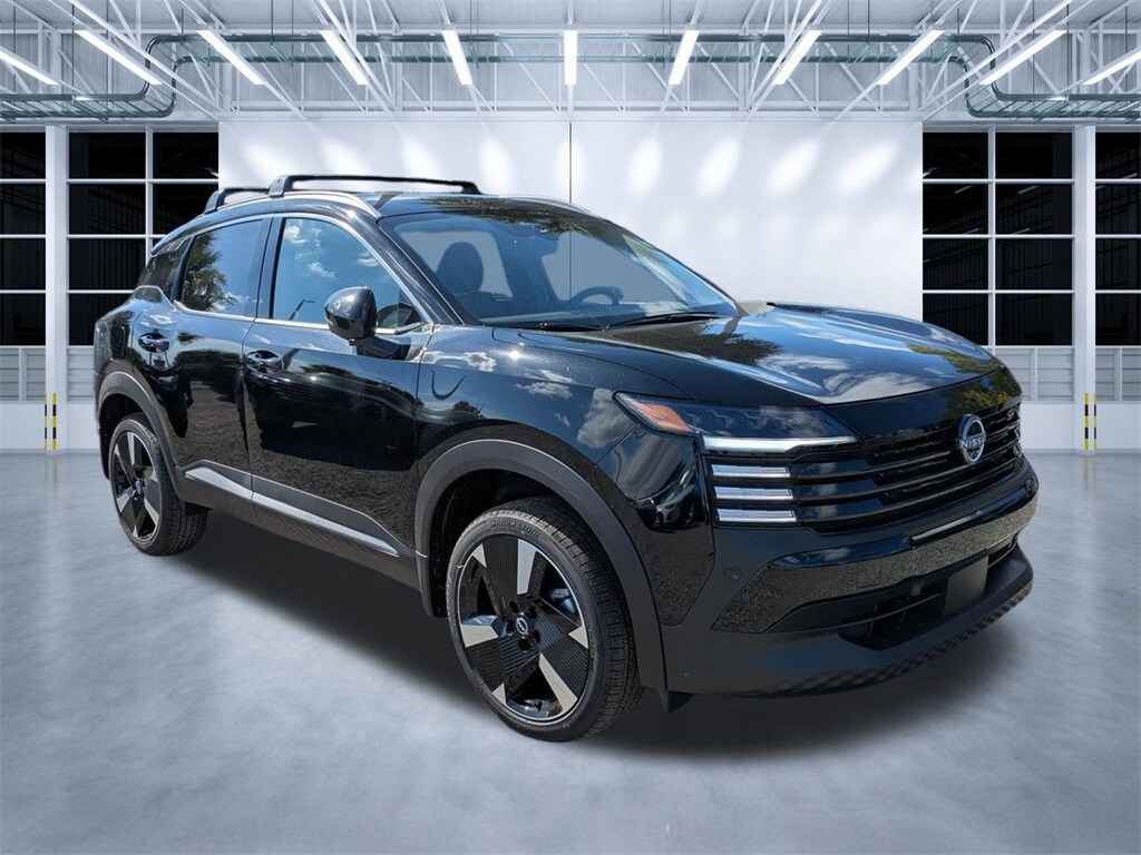 New 2026 Nissan Kicks SR SUV