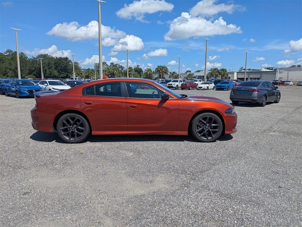 2022 Dodge Charger R/T photo 2