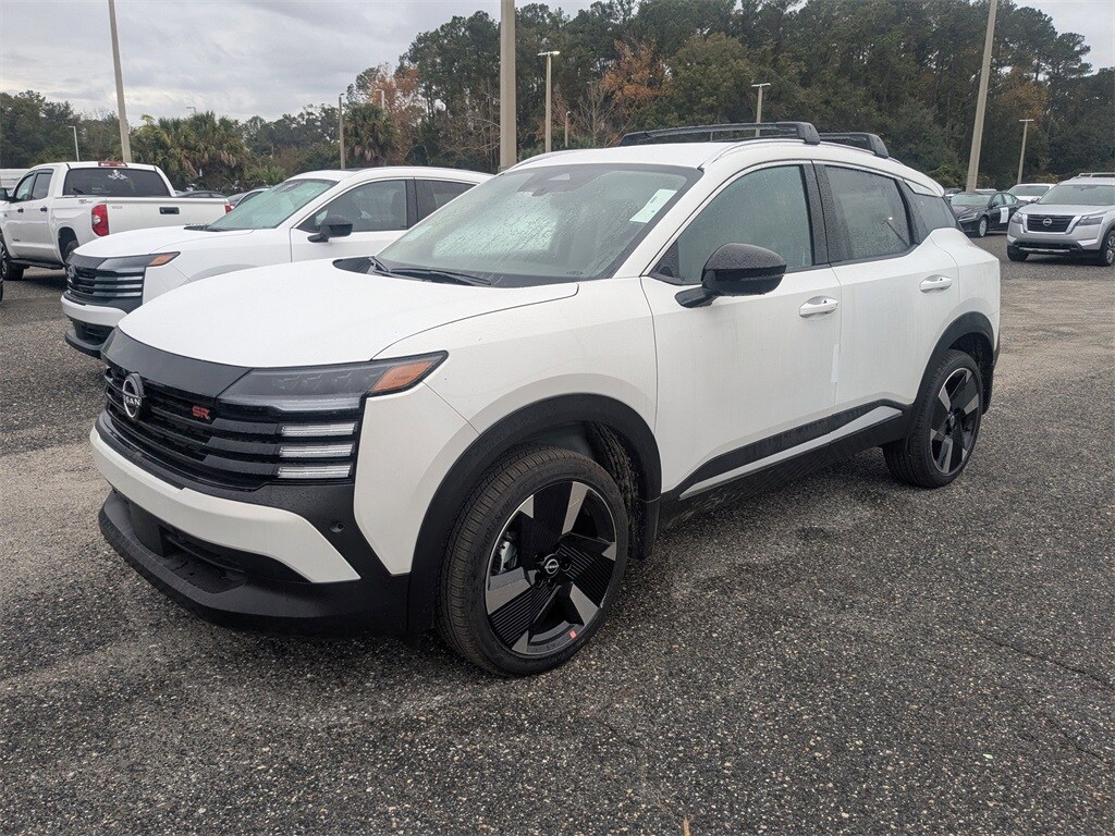 New 2026 Nissan Kicks SR SUV