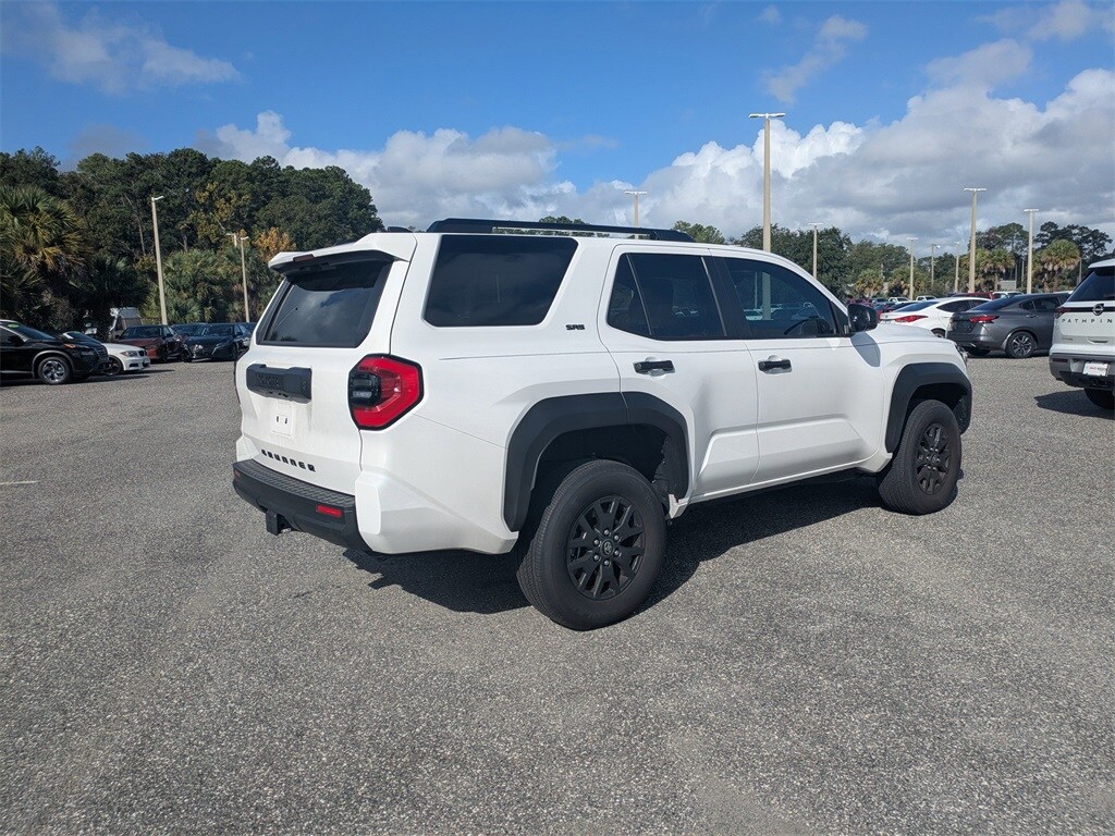 2025 Toyota 4Runner SR5 photo 3