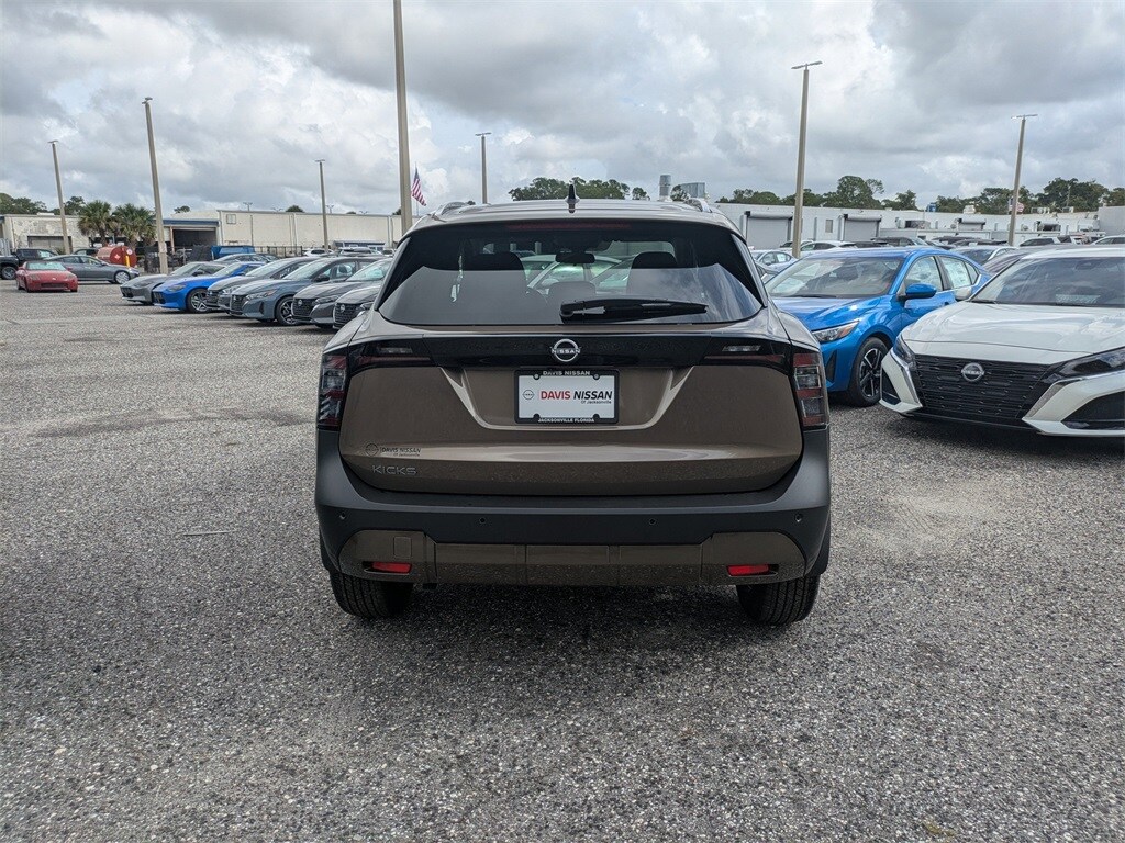 New 2026 Nissan Kicks SV SUV