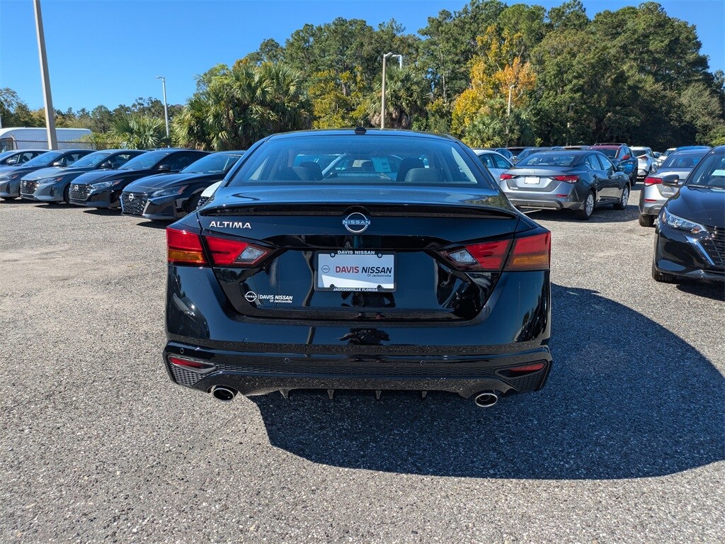 New 2025 Nissan Altima SV Sedan
